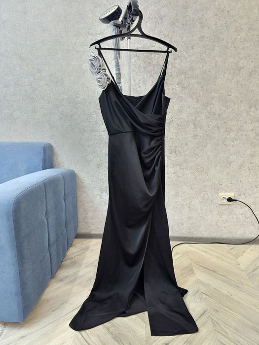 Продается платье Lichi