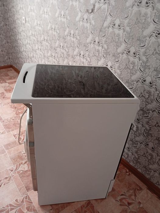 Продам Электро плиту