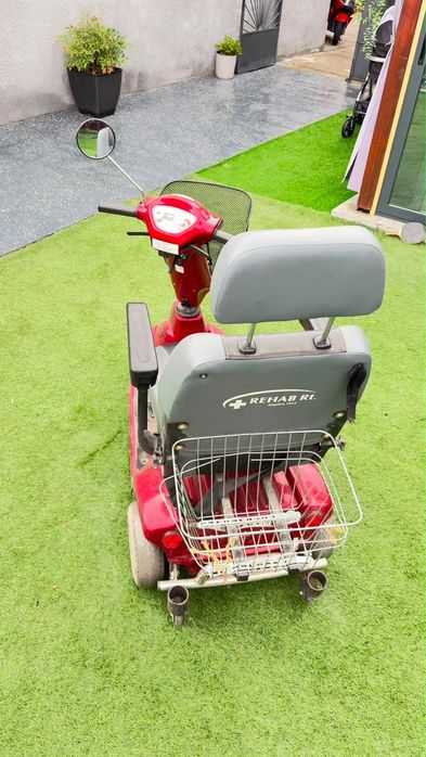 Scuter electric pentru persoane cu mobilitate redusă – schimb cu scuter 125 + diferență