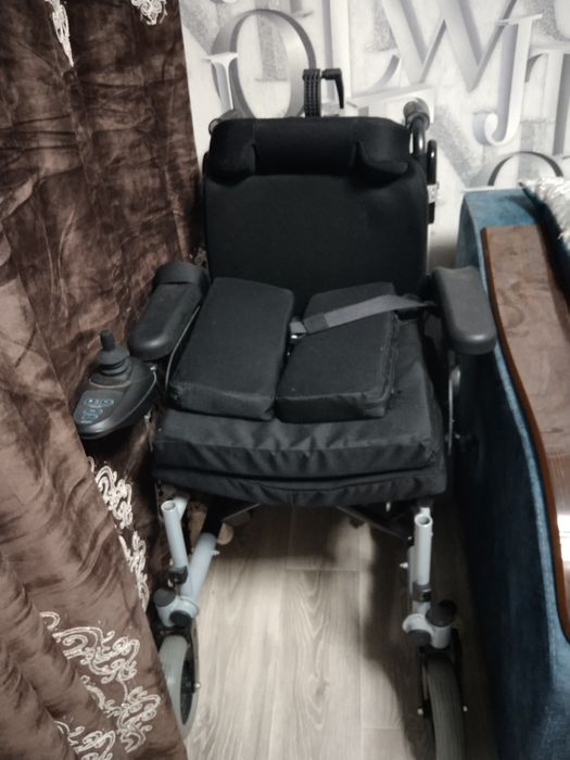 Коляска для инвалидов