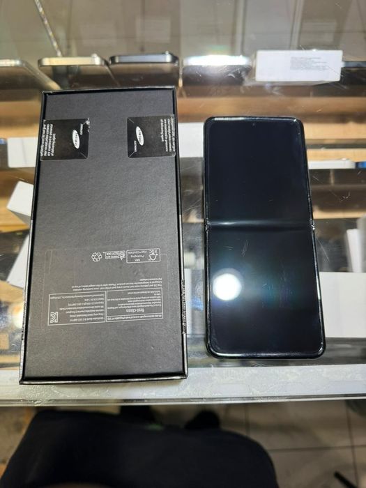 Samsung Z Flip3 5g