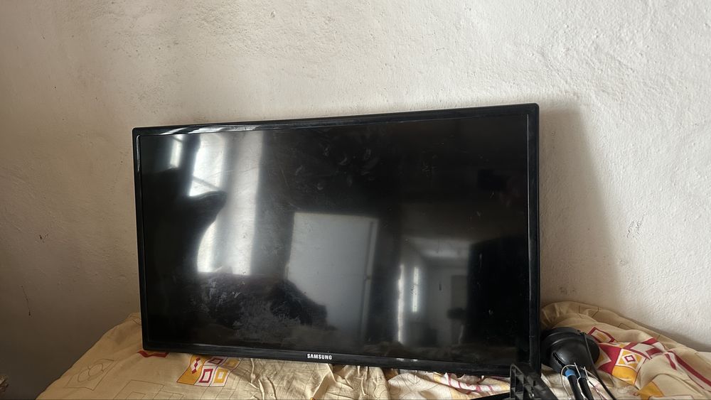 Продам телевизор самсунг