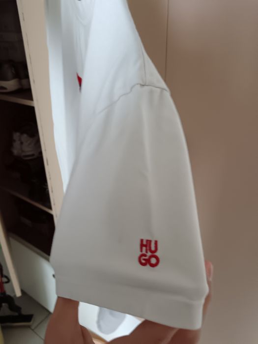 Продавам оригинална тениска на Hugo