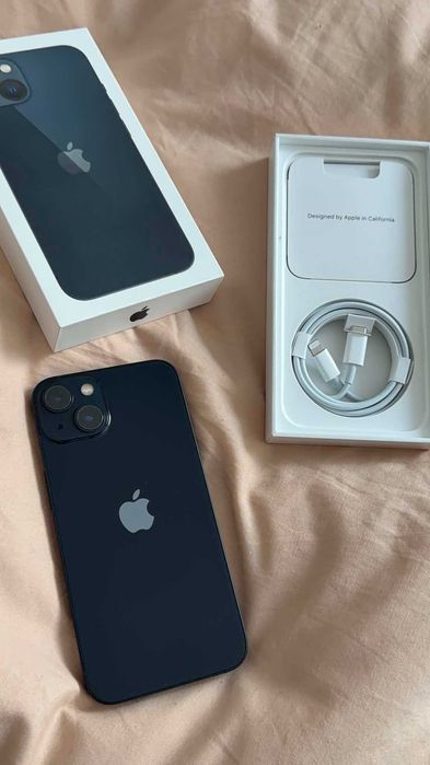 Продавам iPhone 13 – 128 GB