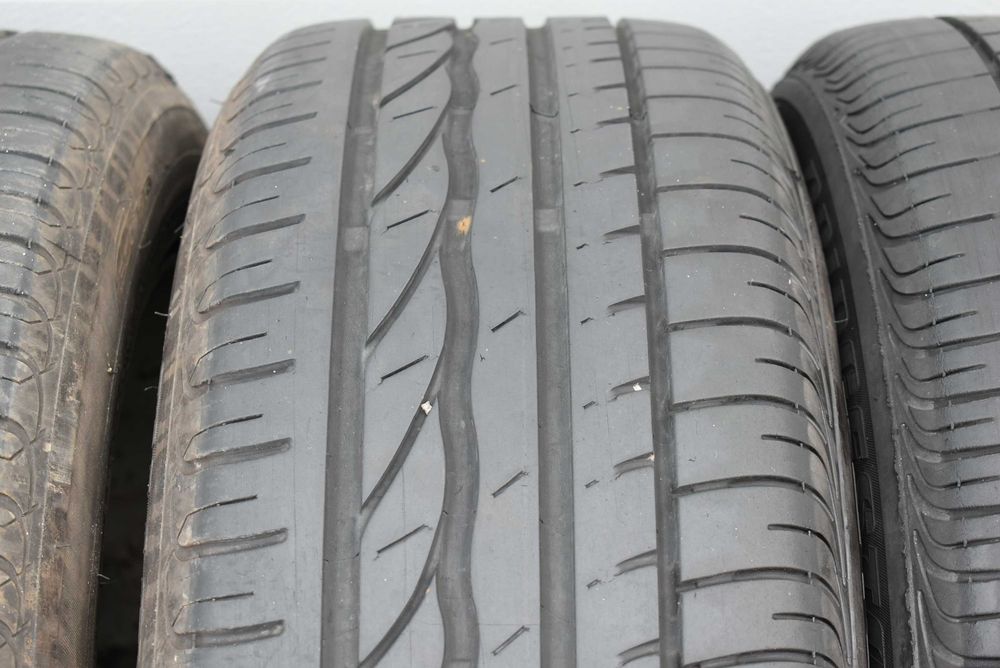 Гуми 225/55/17 Bridgestone