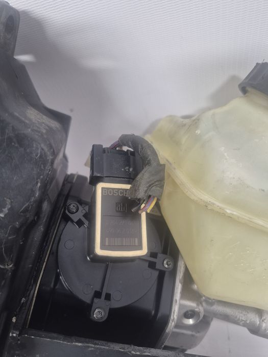 Тормозной цилиндр Mercedes W211