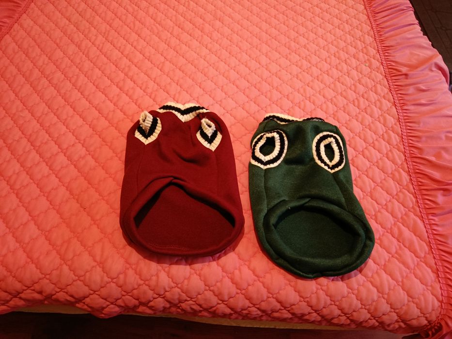 Haine pentru căței talie mică