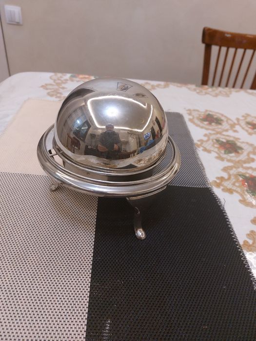 Сахарница ,необычная, с откидной крышкой