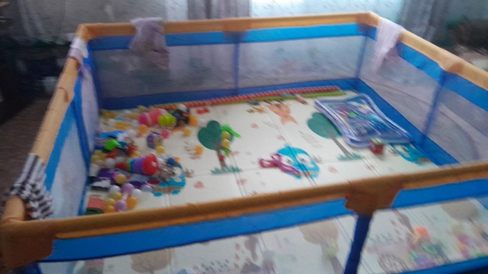 Продам манеж цена 20000 торг уместен