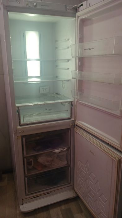Продам холодильник