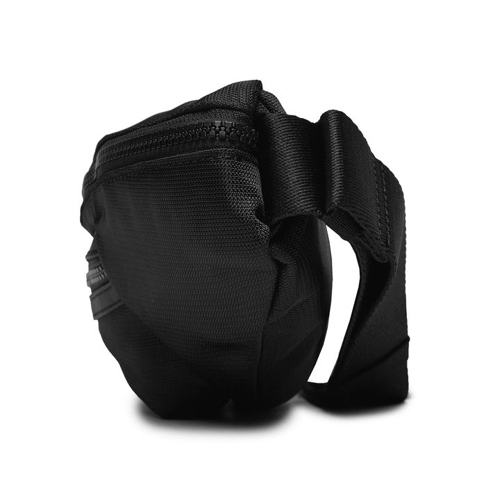 Мъжка чанта банан Calvin Klein K50K511368