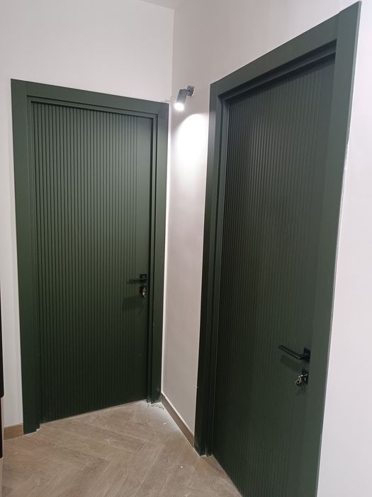 Установка межкомнатных дверей