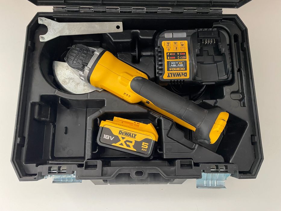 Dewalt DCG412 polizor unghiular cu acumulator 5Ah fabricație 2025