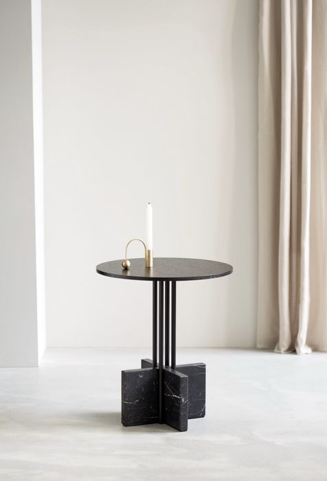 Журнальный столик из мрамора