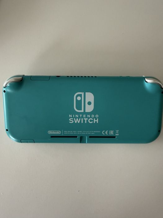 продам nintendo swtich lite