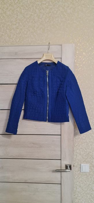 Куртки 40-42 и 46 размеры