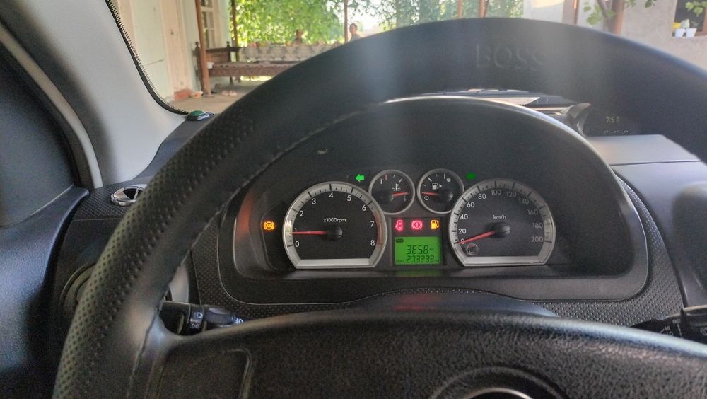 Продаётся Нексия 3