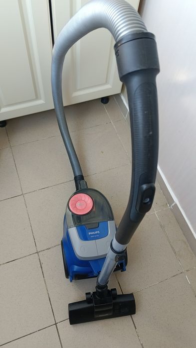 Пылесос Philips 1800w