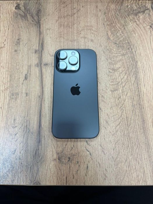 СРОЧНО ПРОДАЮ iPhone 16pro черный Dual eSIM