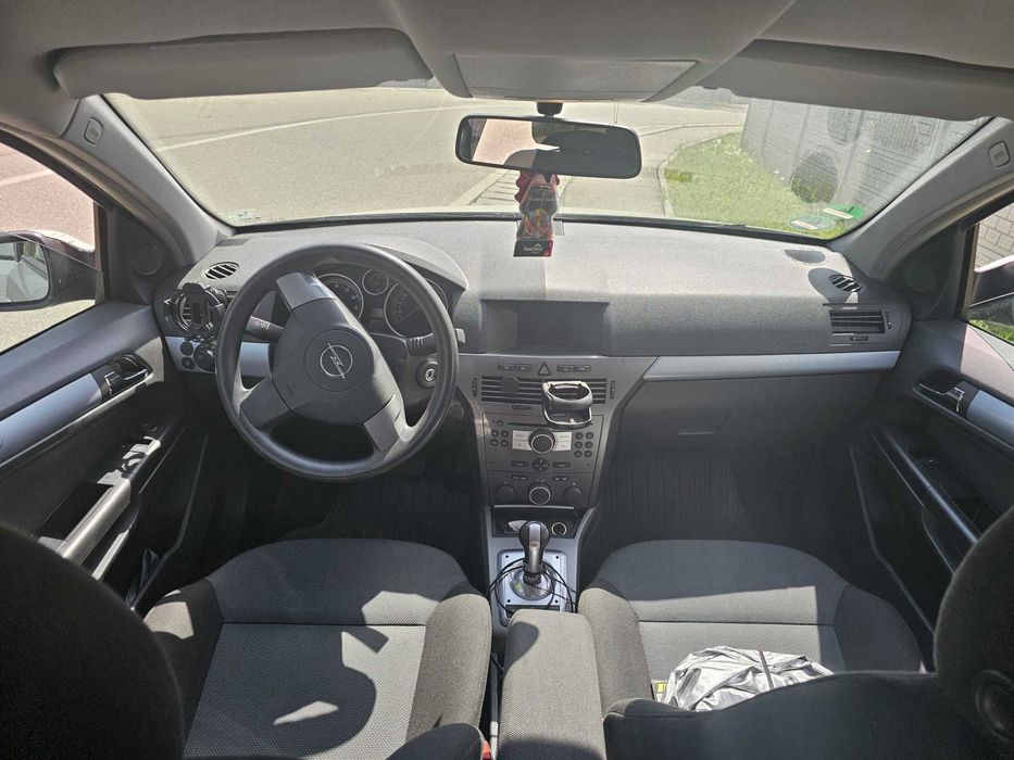 Vând Opel Astra h