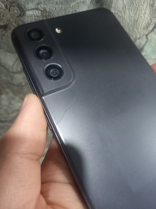 Продам samsung s21fe