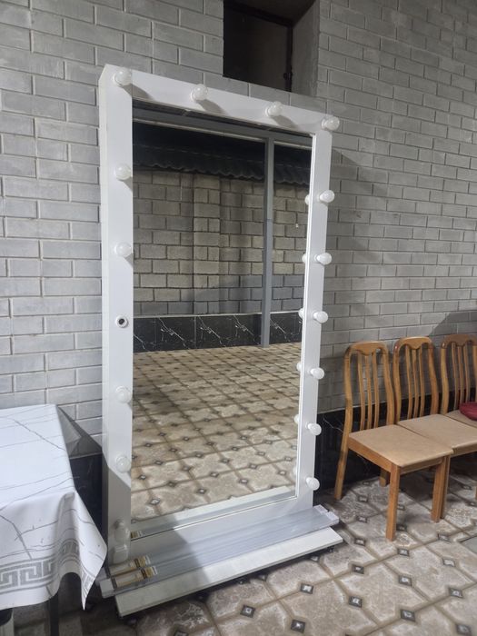 Срочно продам зеркало