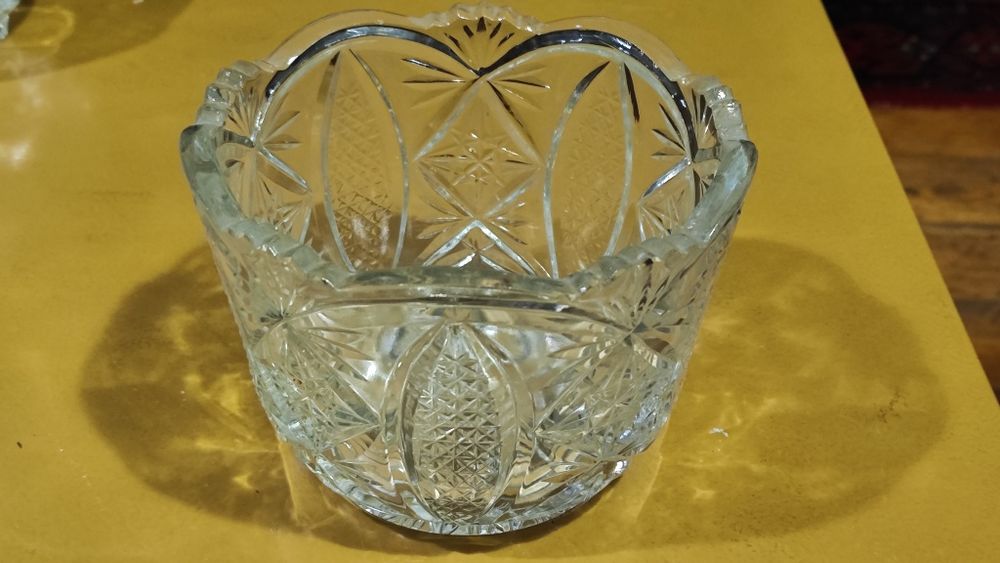 Вазы хрустальные