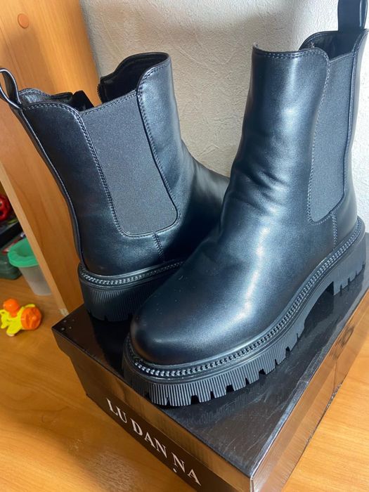 Ботинки Челси в хорошем состоянии