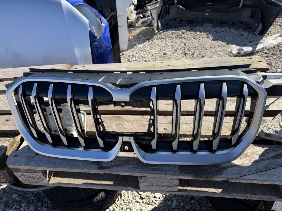 Решетка BMW X1 U11 U12