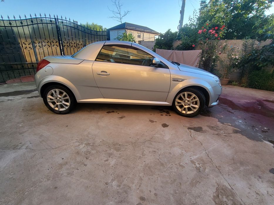 Opel Tigra decapotabilă