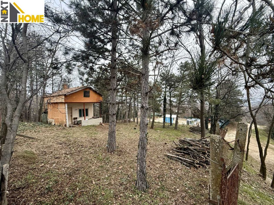 Парцел, предназначен за жилищно застрояване с. Червен