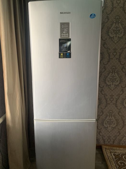 Холодильник samsung