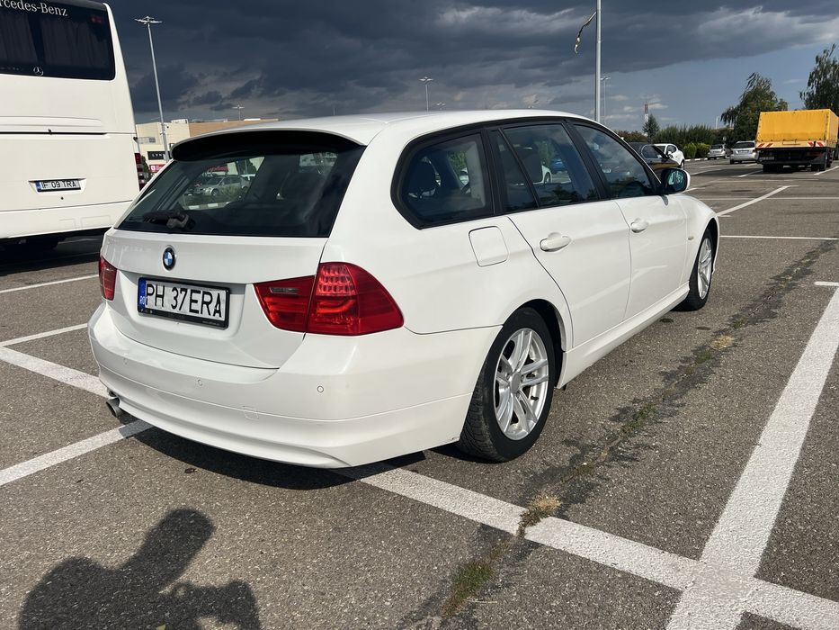 BMW Seria 3 2010 — imagine 3