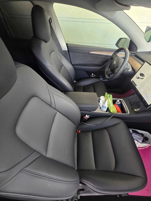 Tesla Model Y long range evropa