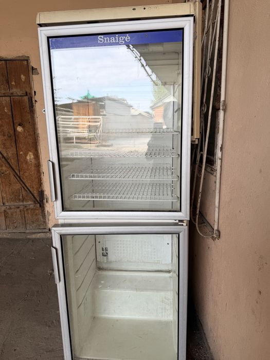 Продам ветринный холодильник