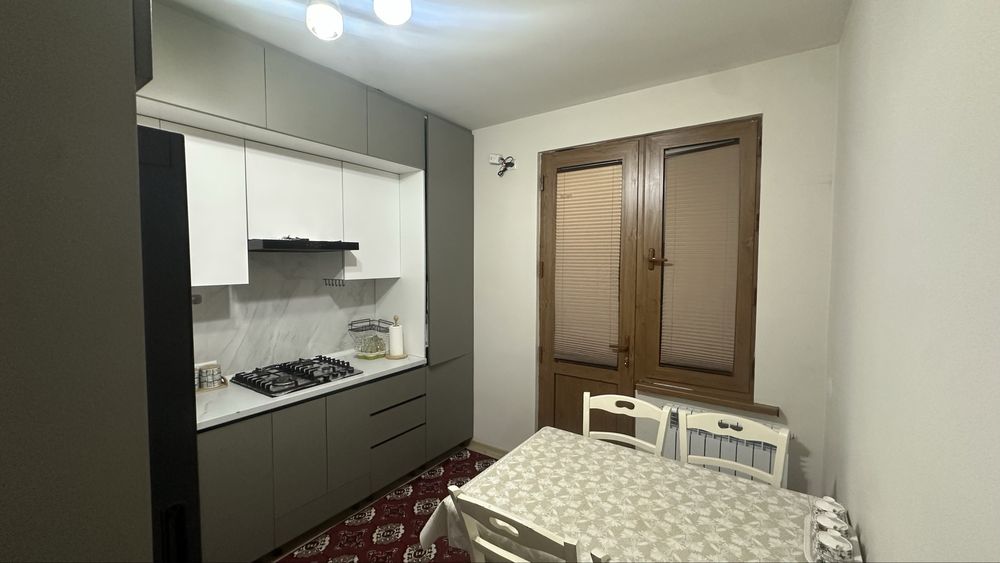 Olmazor city 2 xona sotiladi o’zimni uyim