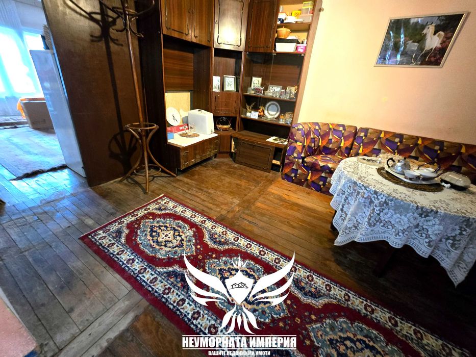 Продавам тристаен 65кв.м. 1ет в гр.Асеновград широк център