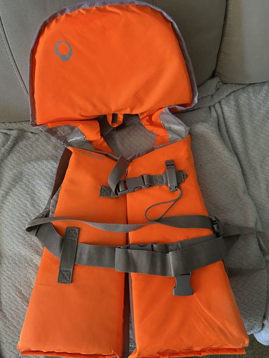 Vesta apa copii 40-60 kg cu fluier Decathlon