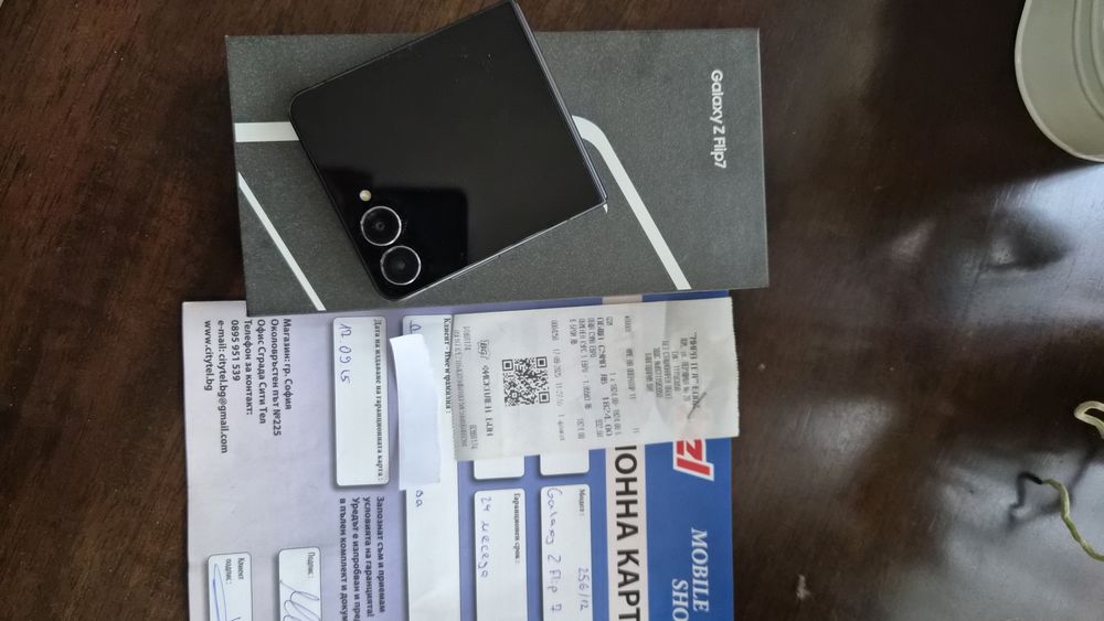 Samsung Galaxy Z Flip 7, Jetblack, 256 GB,  с гаранция!