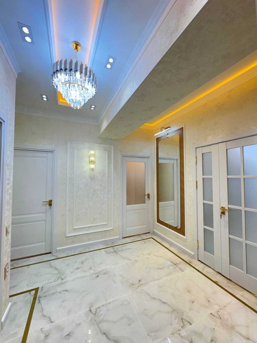 Срочная Цена ! Продается 4 Комнатная На Ул.Нурафшан!