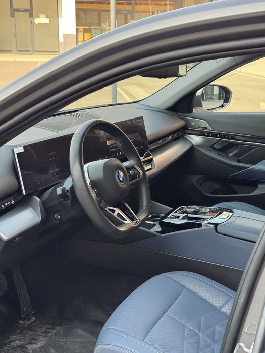 Bmw i5 35L 2024-Yil 11min yurgan Kraskasi Tozz +dop opsiya