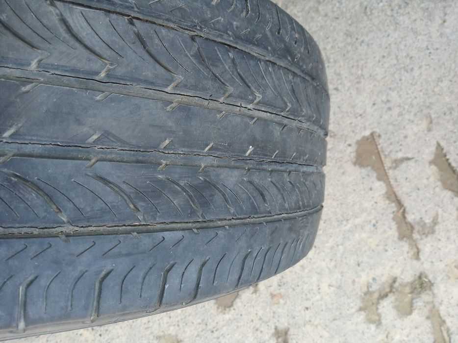 Две шины michelin r18