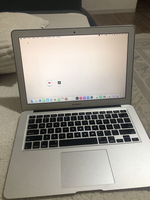 Продам Maacbook air 13 2015