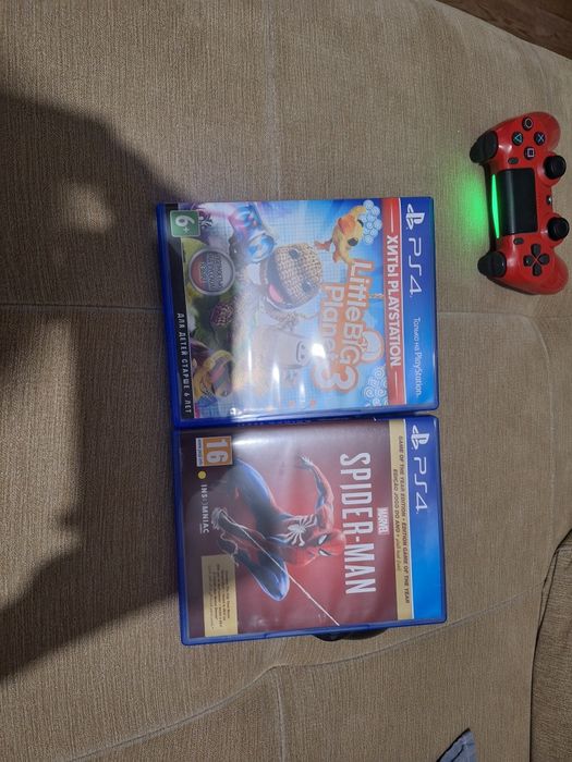 Playstation 4 slim