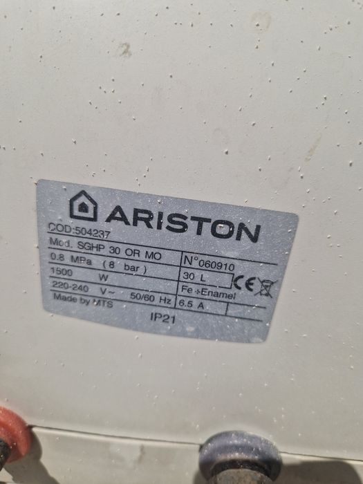 Водонагреватель Ariston