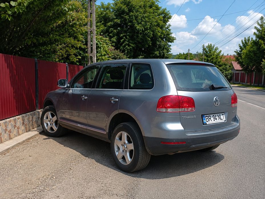 Vând Touareg motor 2.5 Tdi 2007 acte valabile fiscal pe loc preț 3000 euro
