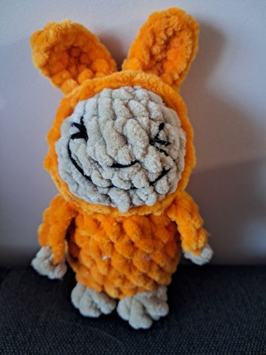 Лабубу, Labubu, плюшена ръчно плетена играчка