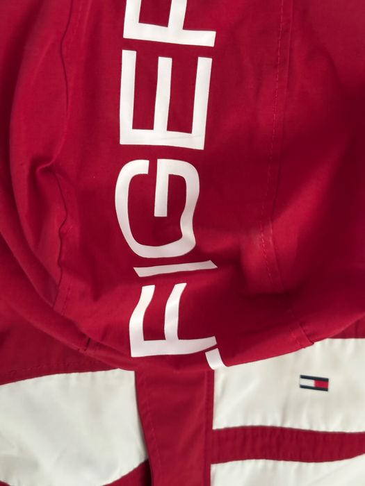 Geaca Tommy Hilfiger noua originala