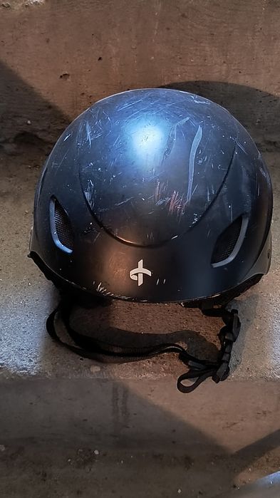 Ски и каска. Cross cuntry
