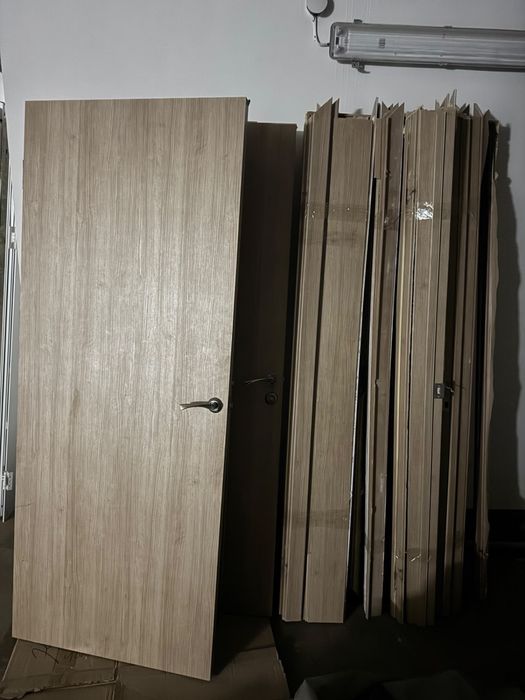 Продам межкомнатные двери